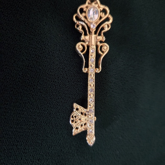 Vintage Brooches - Picture 5 of 7